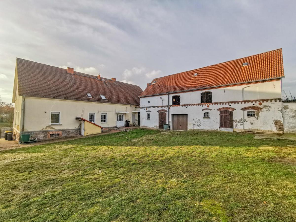 Apartment In Herrenhaus Gross Pinnow 외부 사진